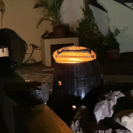 Luxury Canarian With Large Pool In Costa *