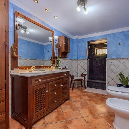 Apartamento Luxury Canarian With Large Pool In Costa Teguise (Lanzarote)