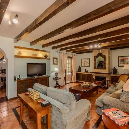 Luxury Canarian With Large Pool In Costa Apartamento