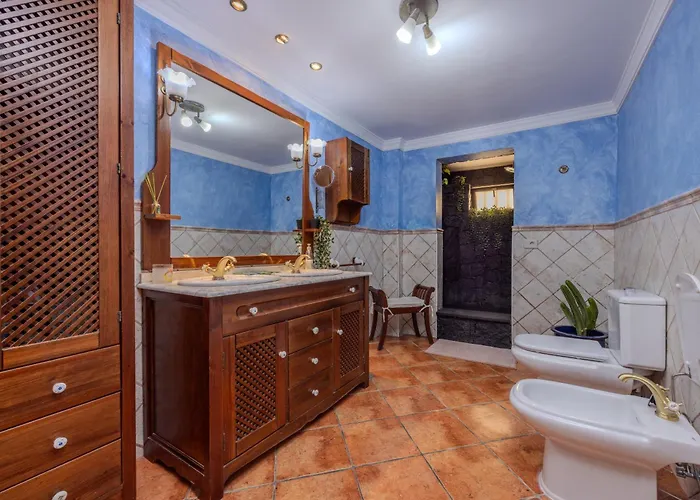 Appartement Luxury Canarian With Large Pool In Costa Teguise (Lanzarote)