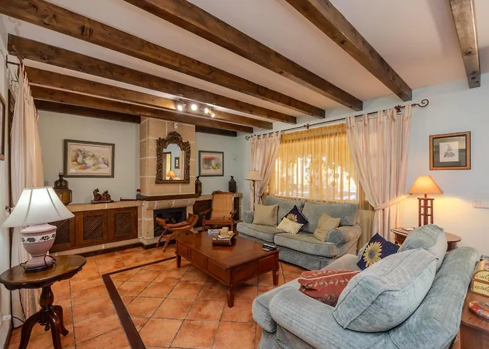 Luxury Canarian With Large Pool In Costa Appartement *