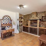 Luxury Canarian With Large Pool In Costa Teguise (Lanzarote)