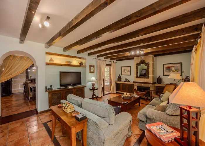 Luxury Canarian With Large Pool In Costa 아파트